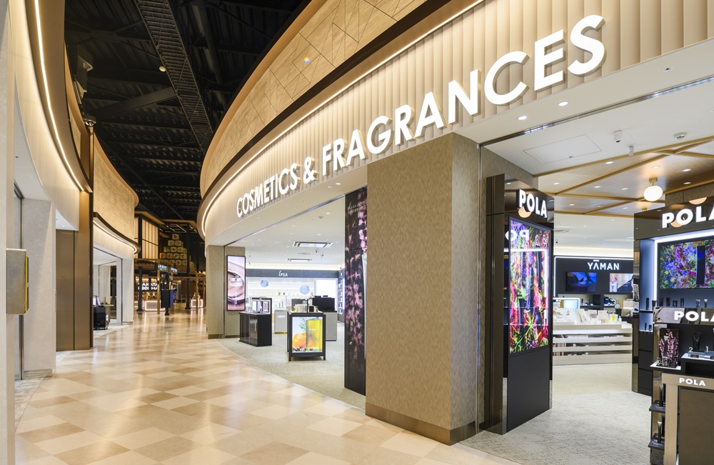 福岡国際空港様