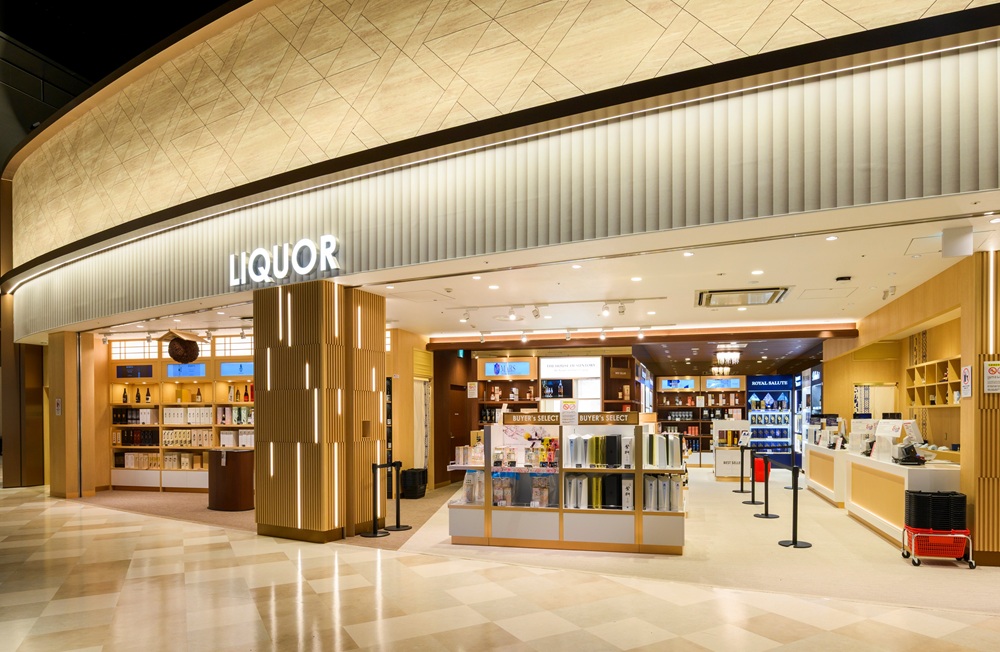 福岡国際空港様